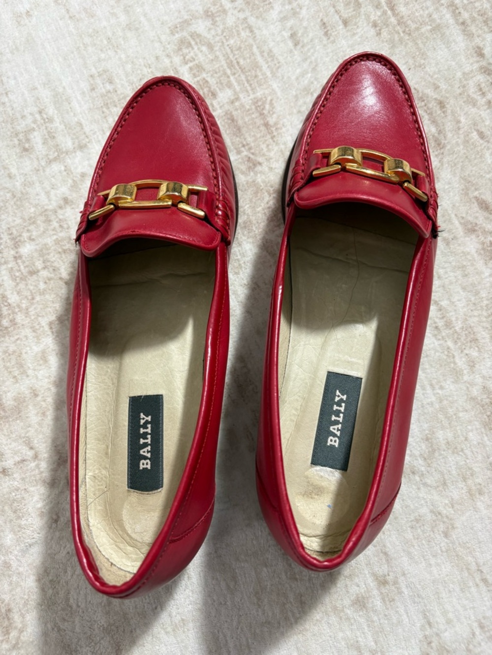 Bally Imogene Red Leather Loafers 7.5N Made In Italy Gold Bit Classic Luxury - Picture 2 of 12